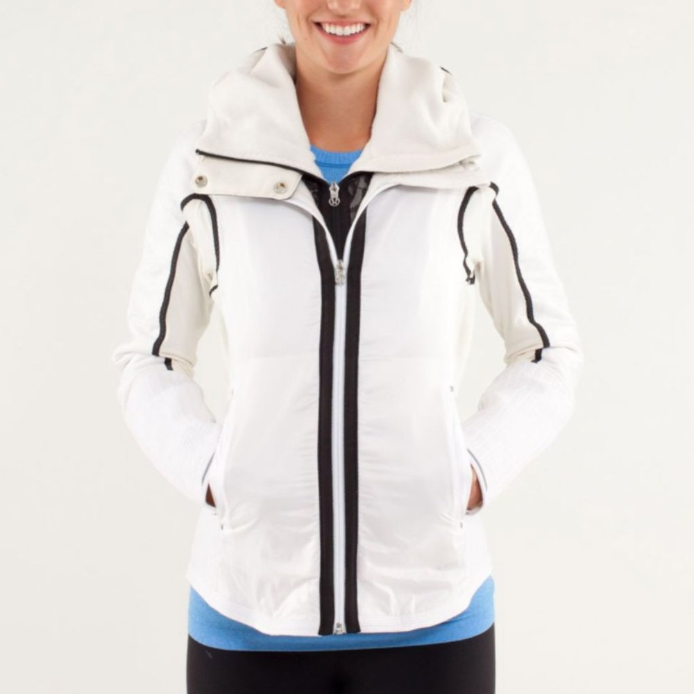Lululemon Bundle Up Jacket detachable black lace Hood size 4